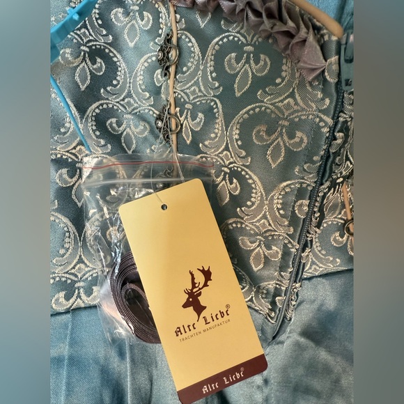 NWT Alte Liebe Oktoberfest Bavarian Dirndl Dress German Silver Blue Size 8 - Picture 6 of 16